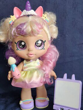 10" Mystabella Artist Doll